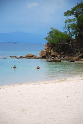 Sapi Island beach