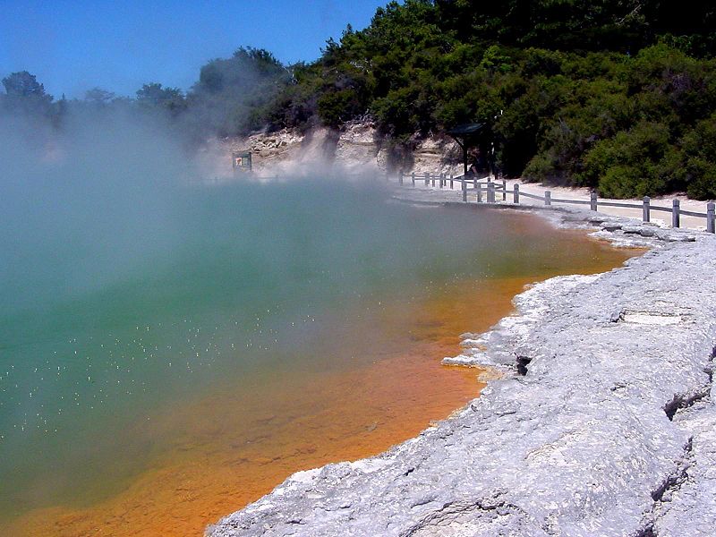 Natural Hot Springs in the world: New Zealand