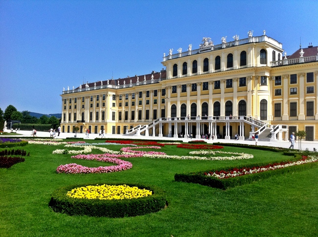 Schonbrunn Palace, backside