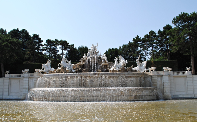 Neptunus Fountain