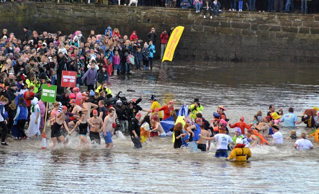 Loony Dook: Off into the water they go