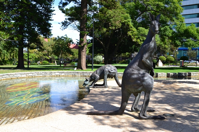 What to see in Perth? The artworks 